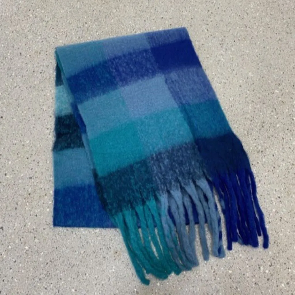 Winter Woolen Check Scarf