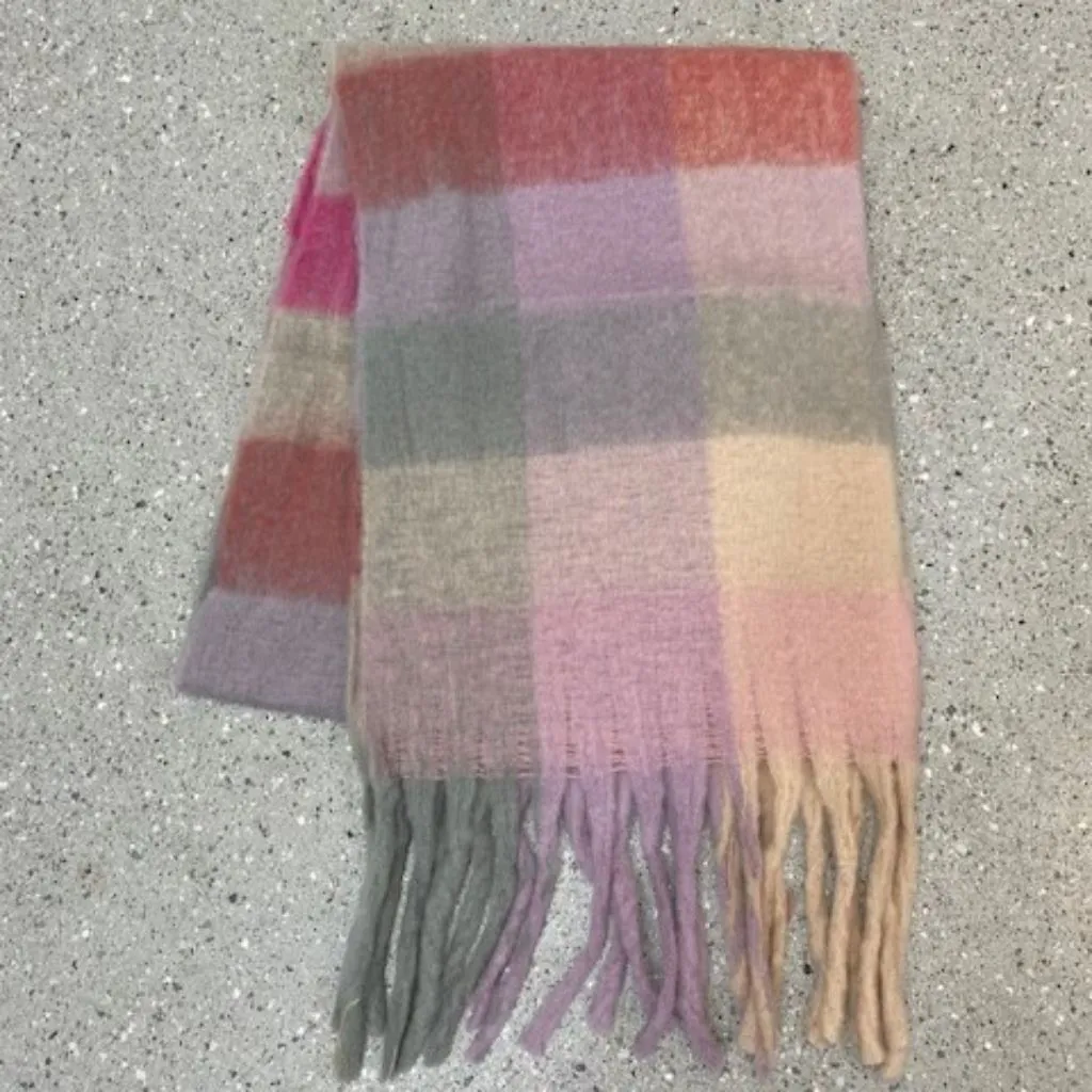 Winter Woolen Check Scarf